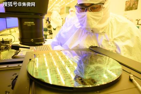 配资谈谈网论坛 半导体巨头加速布局：3D IC成下一代计算设备关键